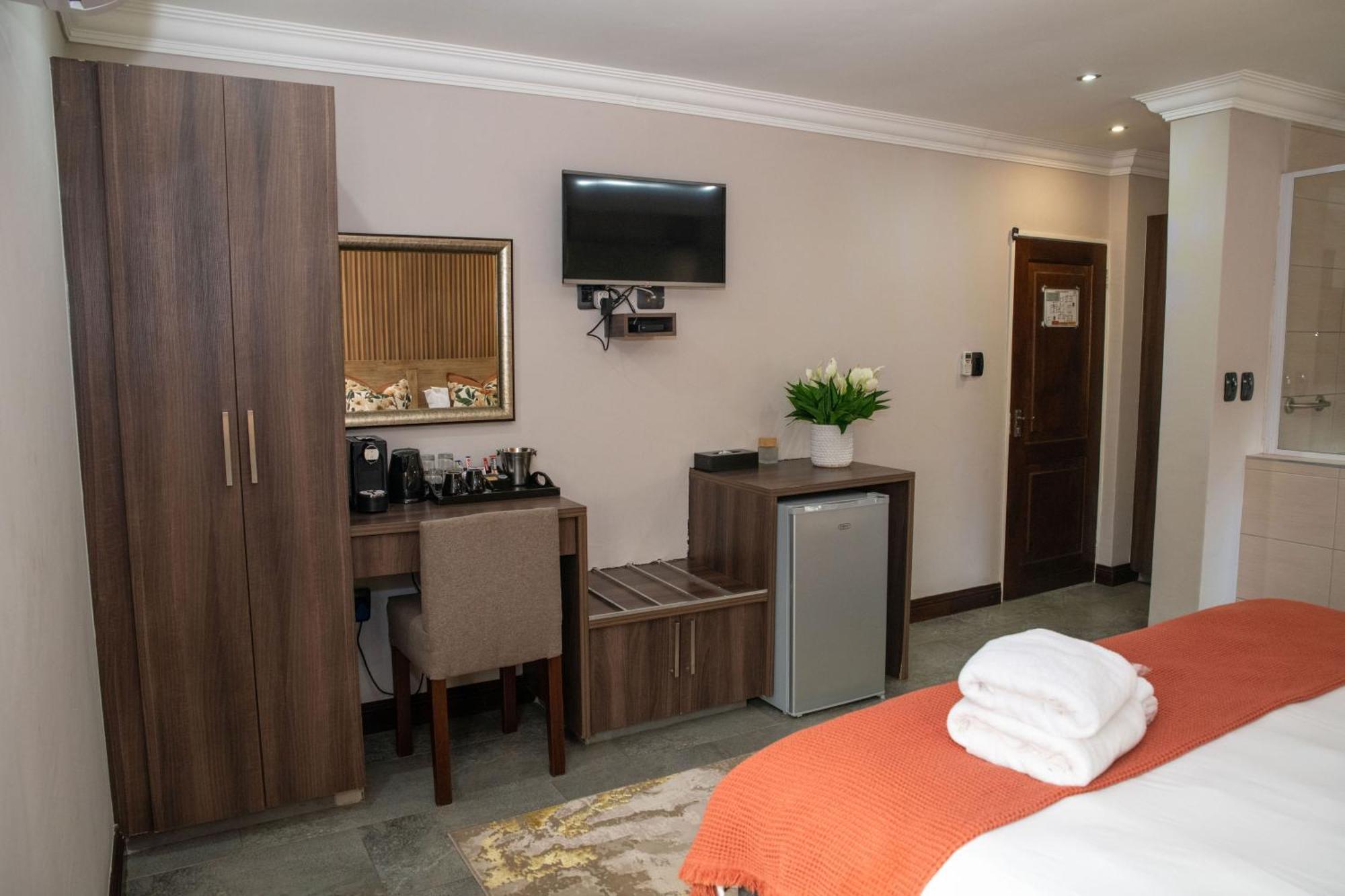 פאלאבורווה Iso'Bella Vita Guesthouse חדר תמונה