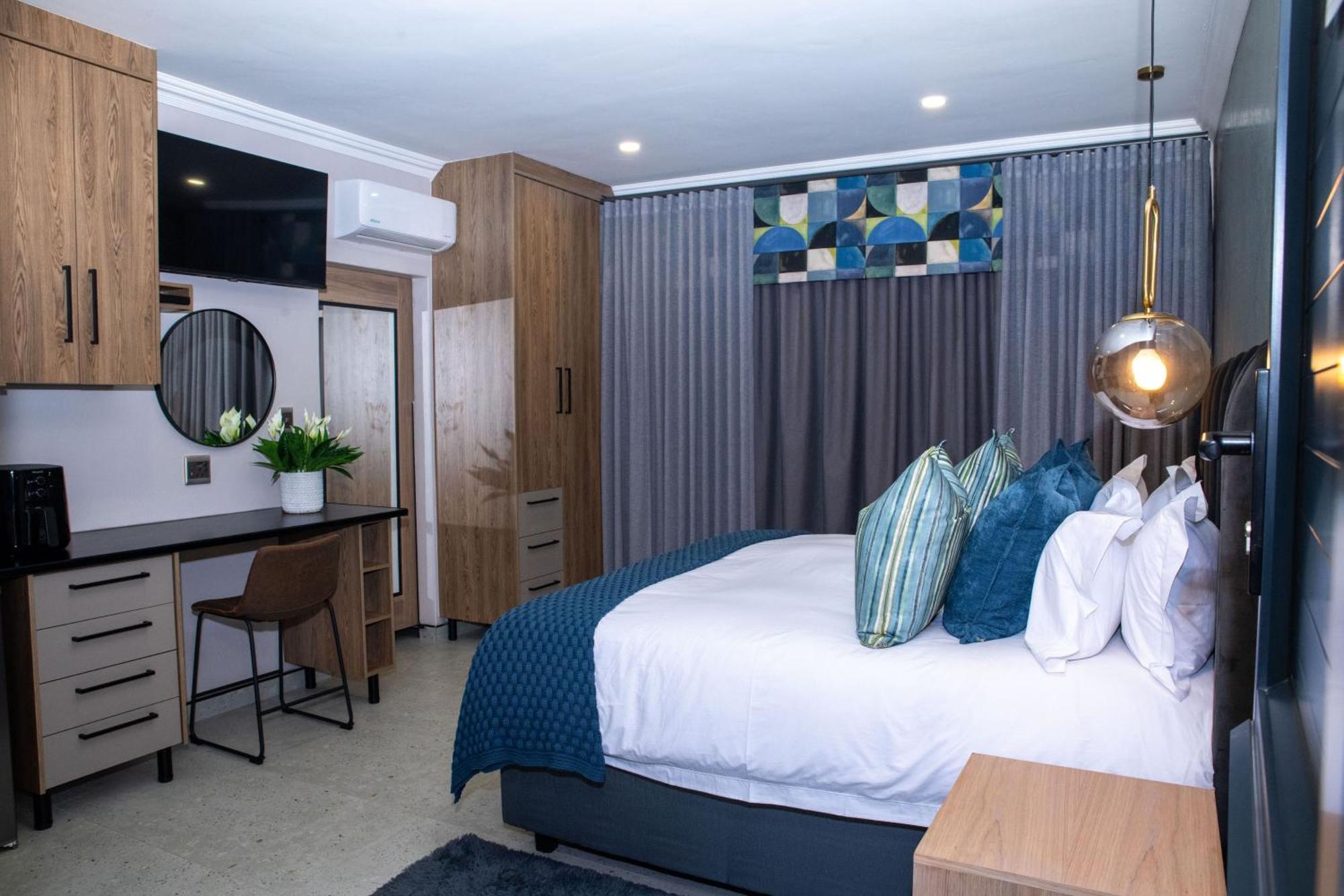 פאלאבורווה Iso'Bella Vita Guesthouse מראה חיצוני תמונה