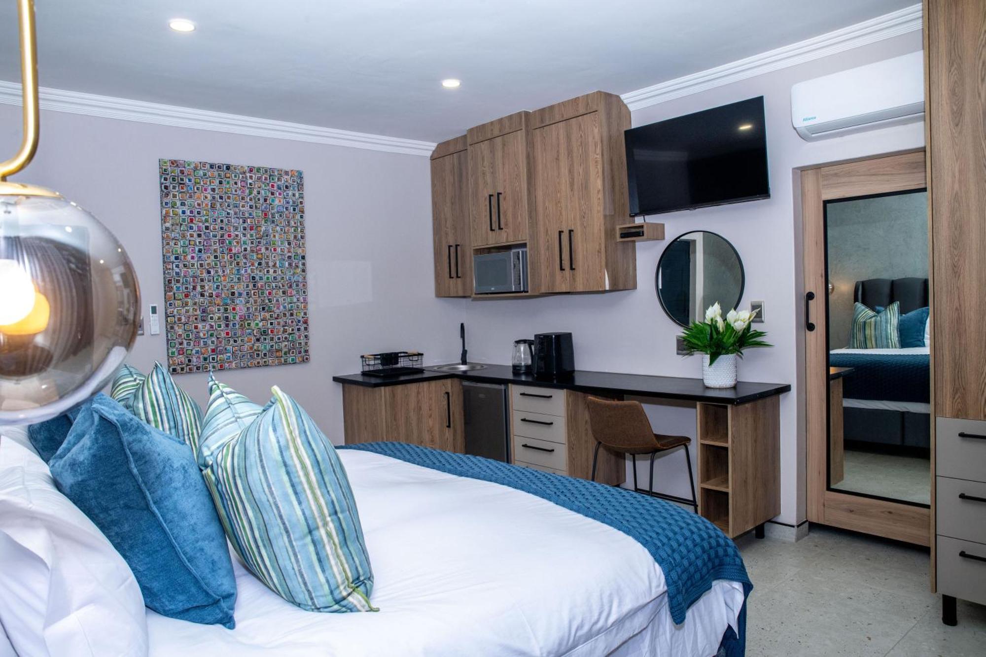 פאלאבורווה Iso'Bella Vita Guesthouse מראה חיצוני תמונה