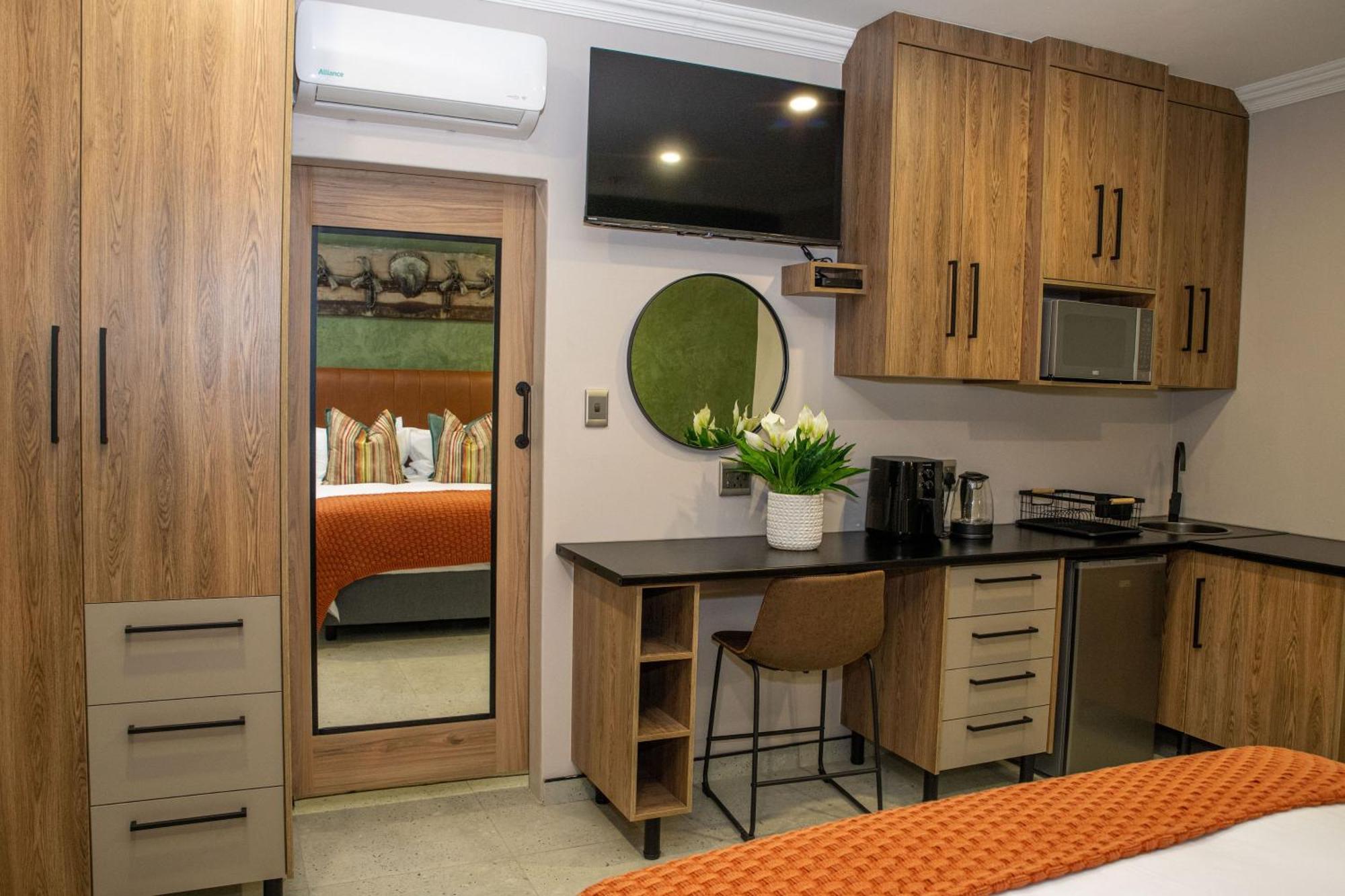 פאלאבורווה Iso'Bella Vita Guesthouse מראה חיצוני תמונה